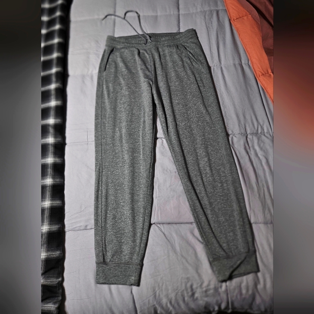 American eagle joggers